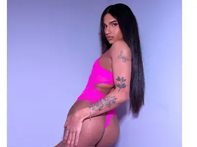 Kylie – Ts Escort Stratford